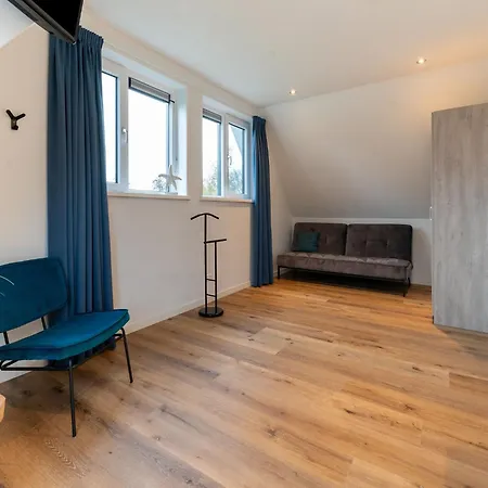 Pretty In De Koog Texel With Garden Casa vacanze *